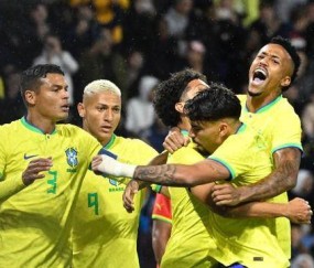 电竞比分-5大攻击手联袂 内少2次连线鸽子 巴西3比0赢加纳